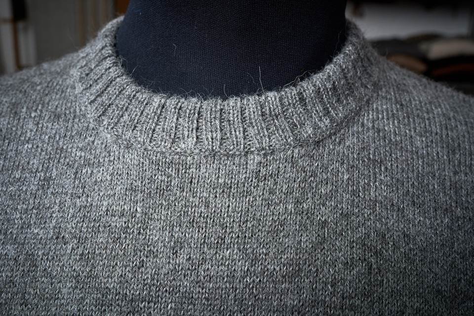 Pieza gris cerrada lisa, detalle